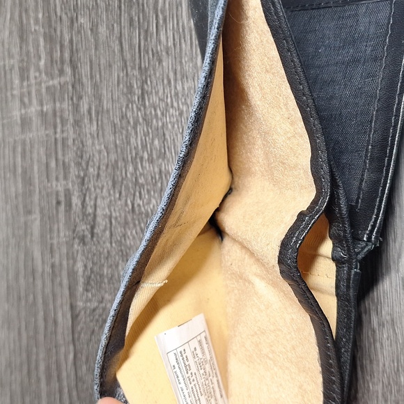 Genuine Leather Black Wallet - Picture 7 of 10